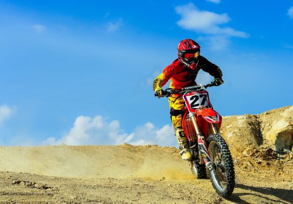 pexels-punlob-564096