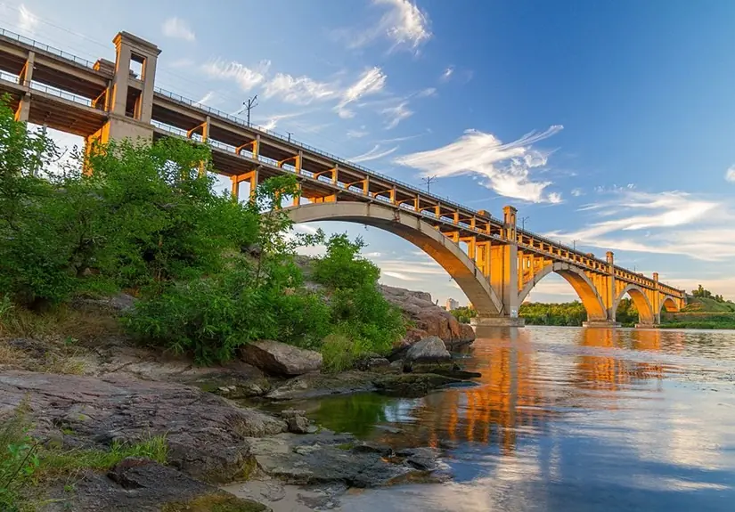 Хмаринки_над_мостом