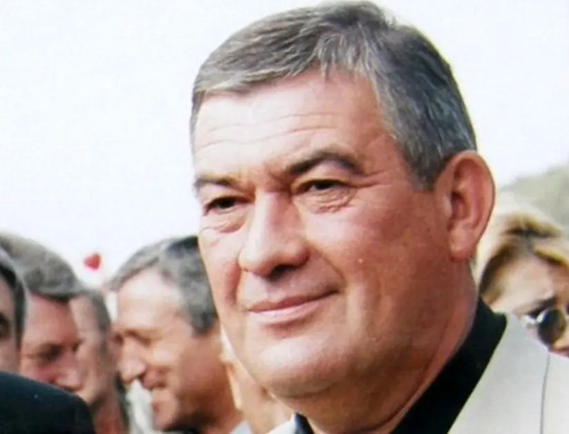 1667-kolonka-997x1024