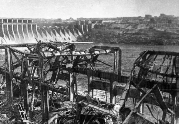 1944-г.-Разрушенный-М-З-ДГЭС-1
