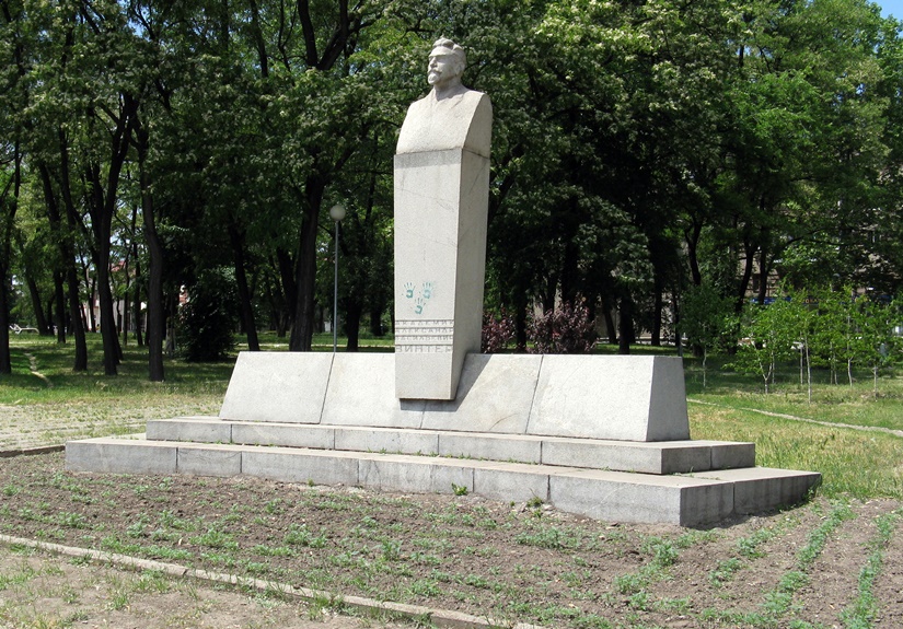 Памятник_Винтеру