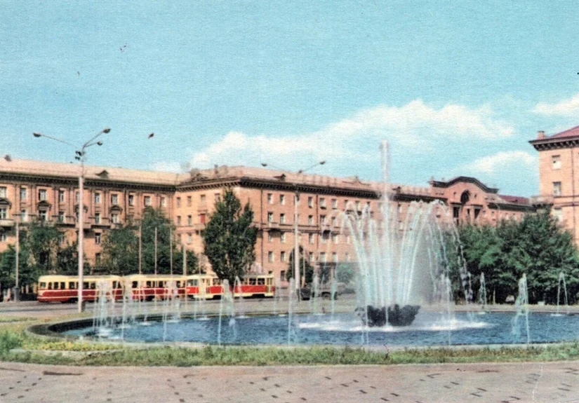 Площа Маяковського